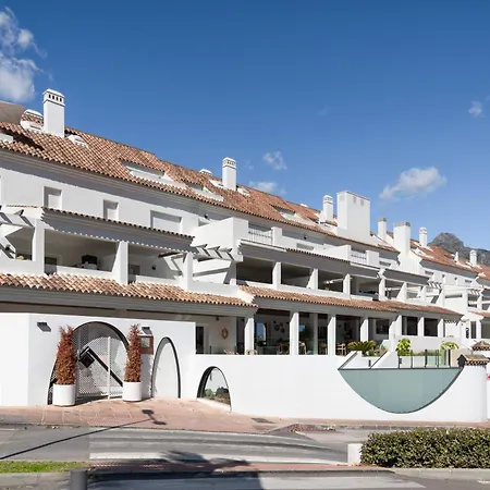 Modernos Cerca De Puerto Banus Marbella