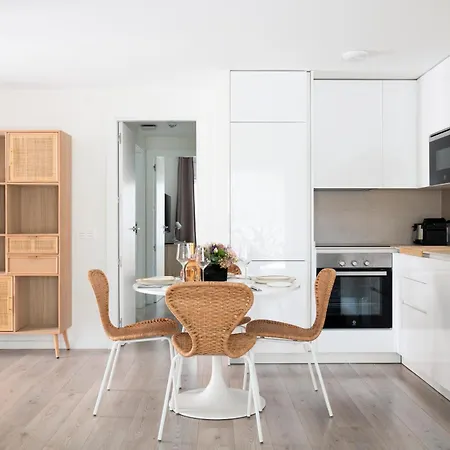 Modernos Cerca De Puerto Banus