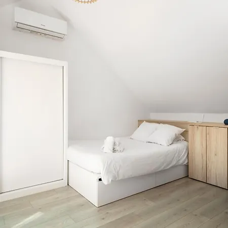 Modernos Cerca De Puerto Banus