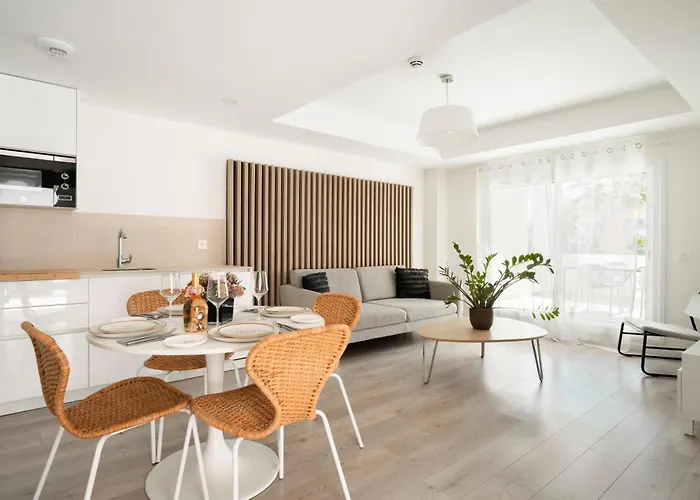 Modernos Cerca De Puerto Banus *