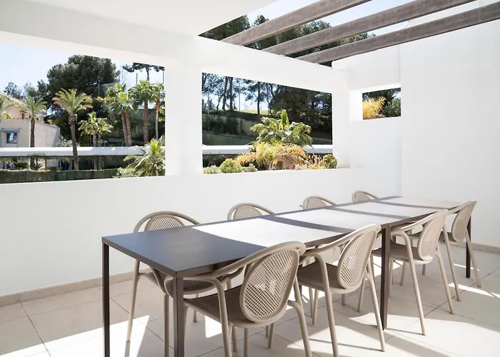 Modernos Cerca De Puerto Banus *