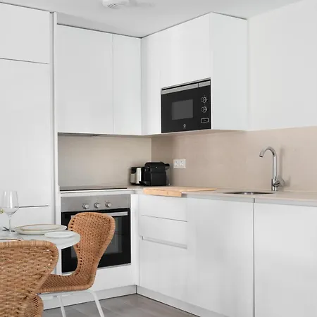 Modernos Cerca De Puerto Banus