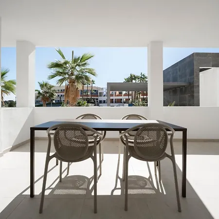 Modernos Cerca De Puerto Banus Apartment